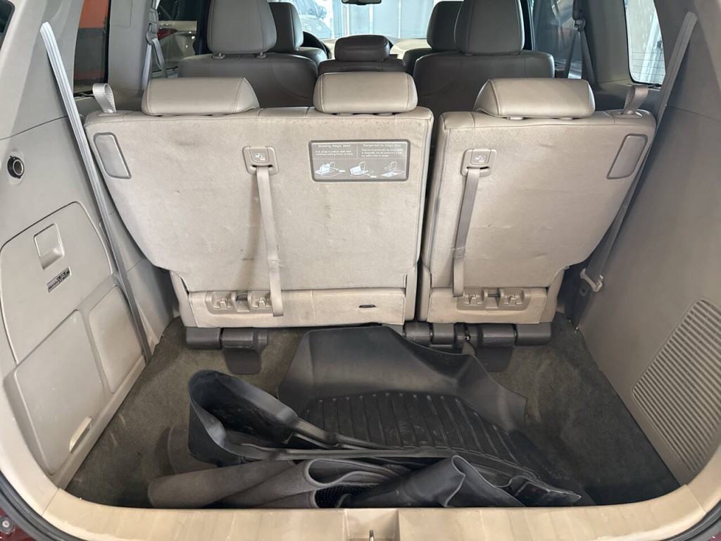 2016 Honda Odyssey Image 31