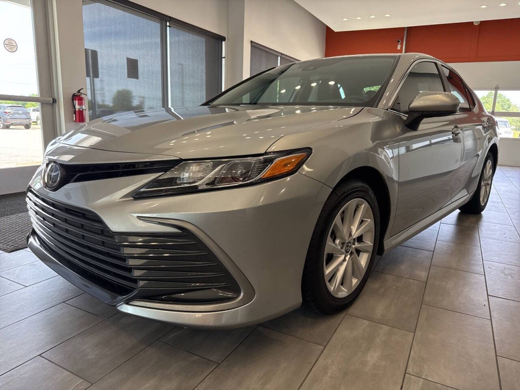 2023 Toyota Camry Image 4