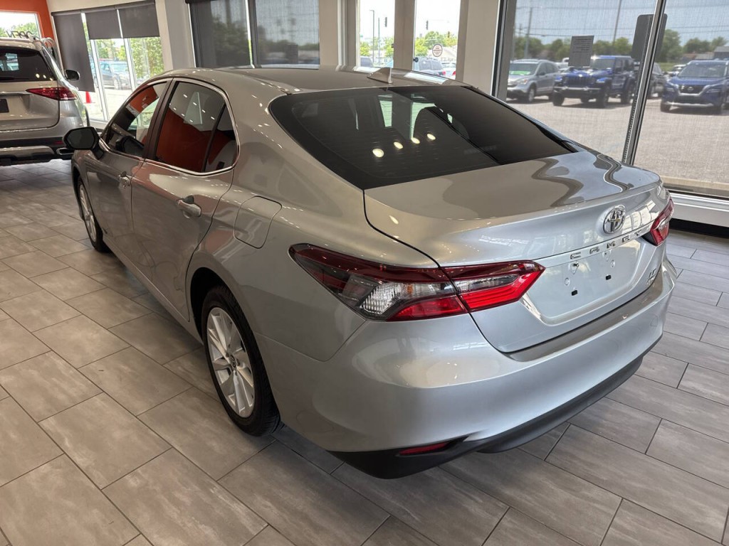 2023 Toyota Camry Image 6