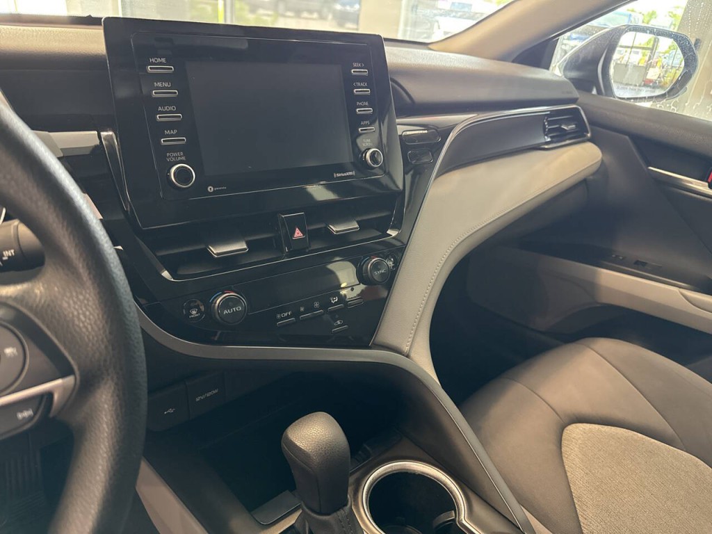 2023 Toyota Camry Image 22