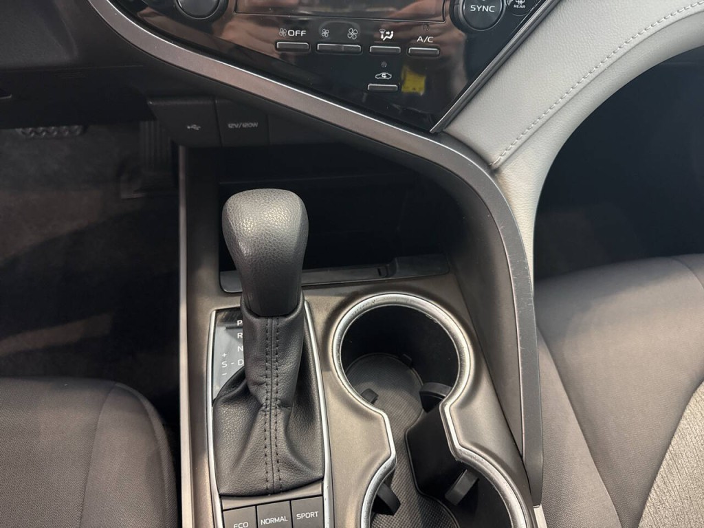 2023 Toyota Camry Image 26