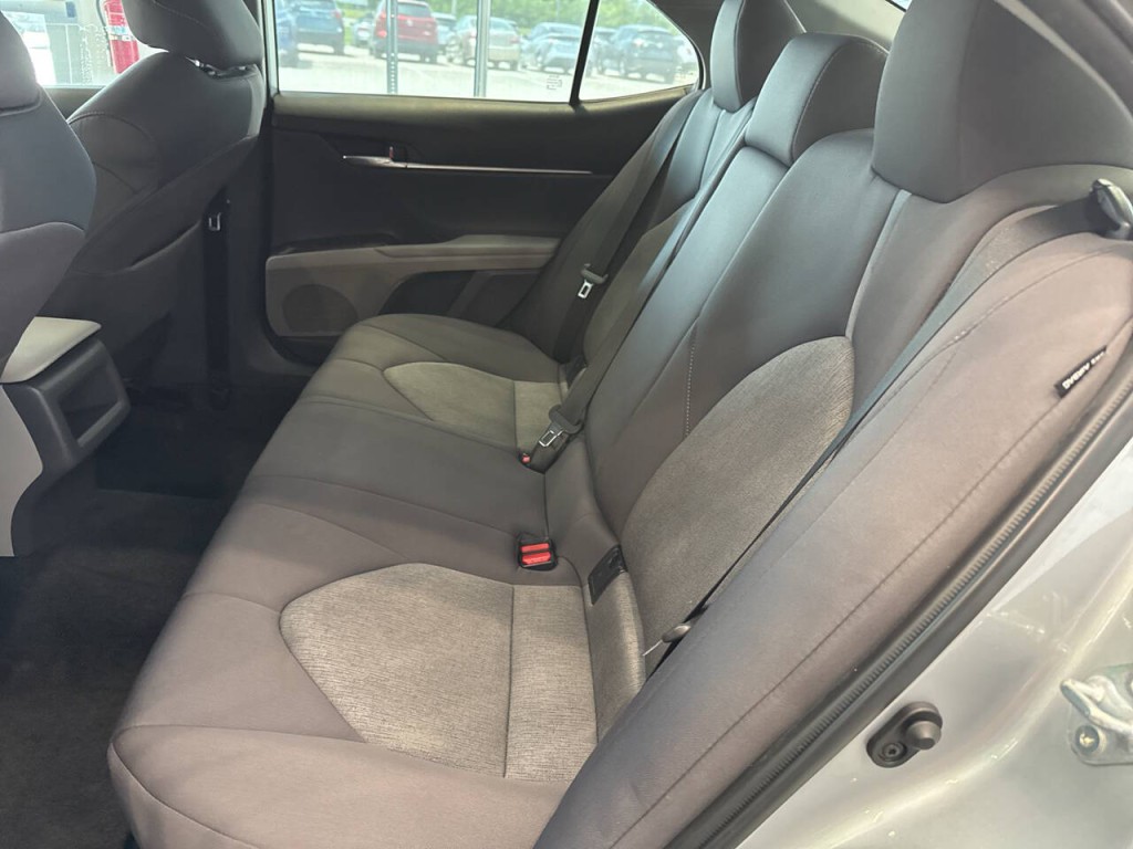 2023 Toyota Camry Image 33