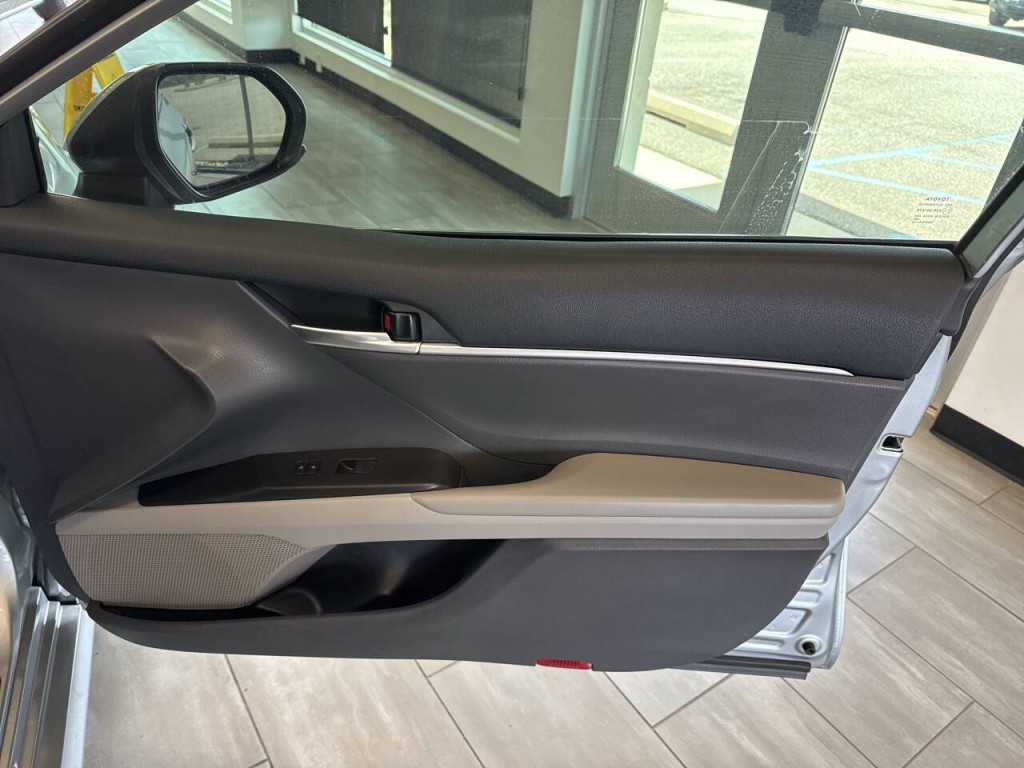 2023 Toyota Camry Image 41