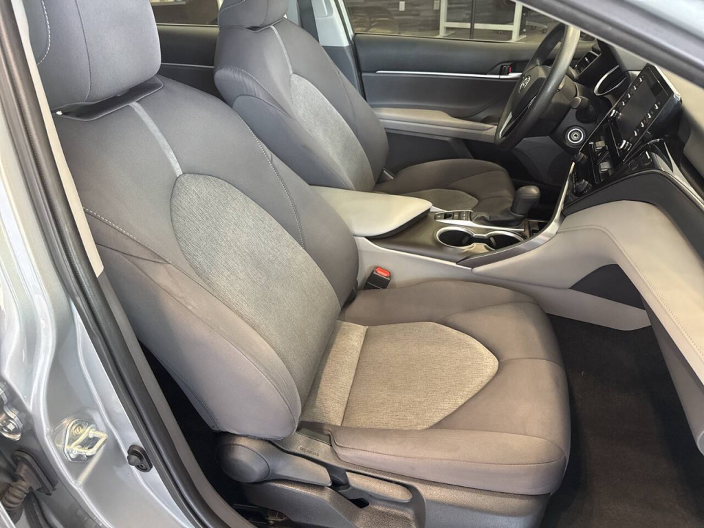 2023 Toyota Camry Image 42