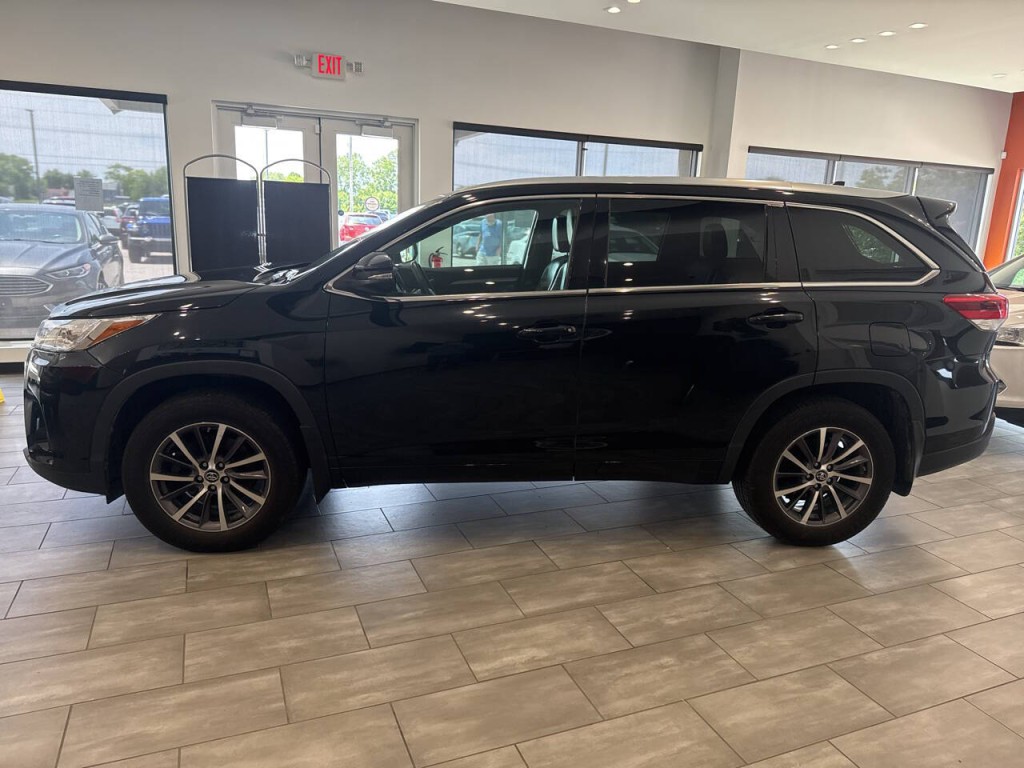 2018 Toyota Highlander Image 4