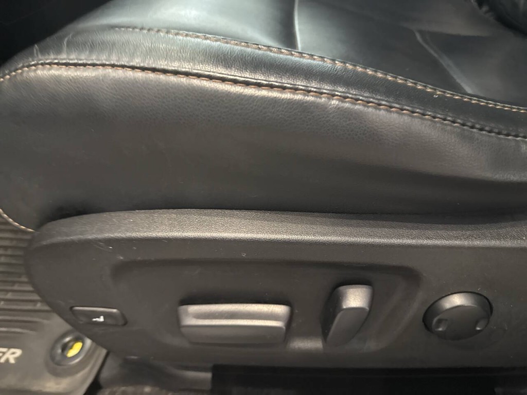 2018 Toyota Highlander Image 16