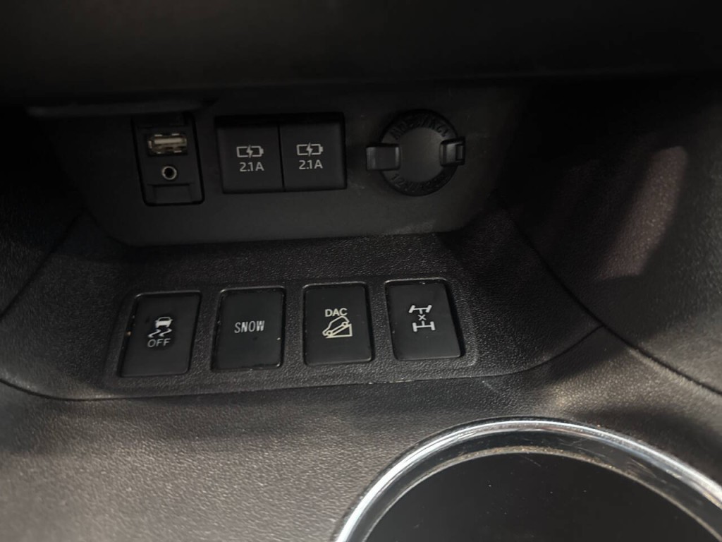 2018 Toyota Highlander Image 21