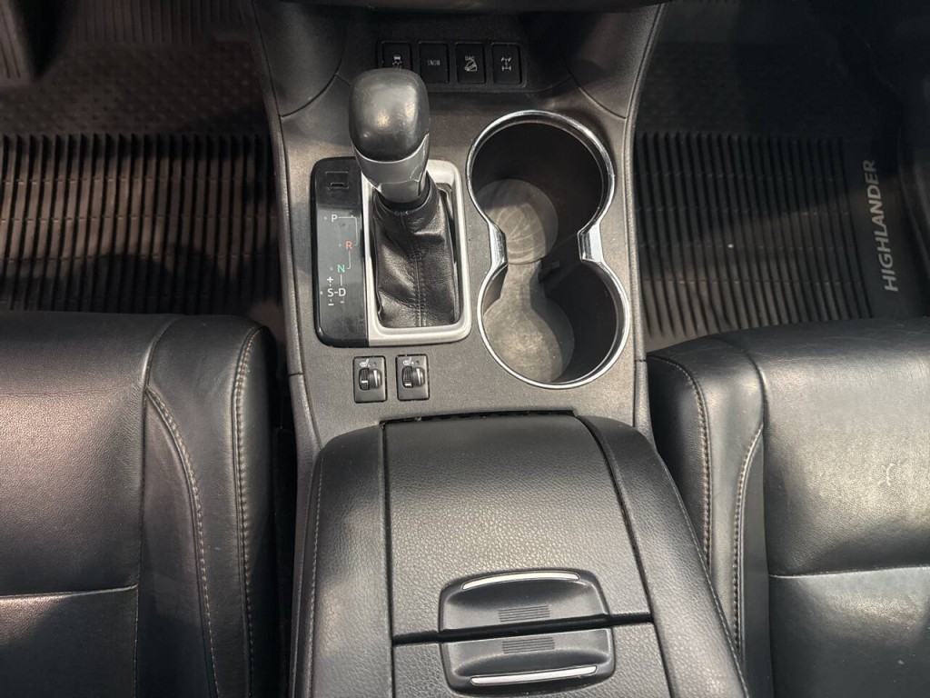 2018 Toyota Highlander Image 22