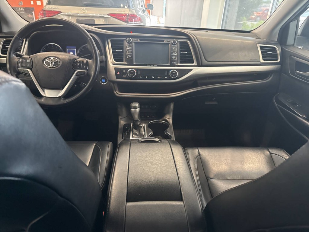 2018 Toyota Highlander Image 33