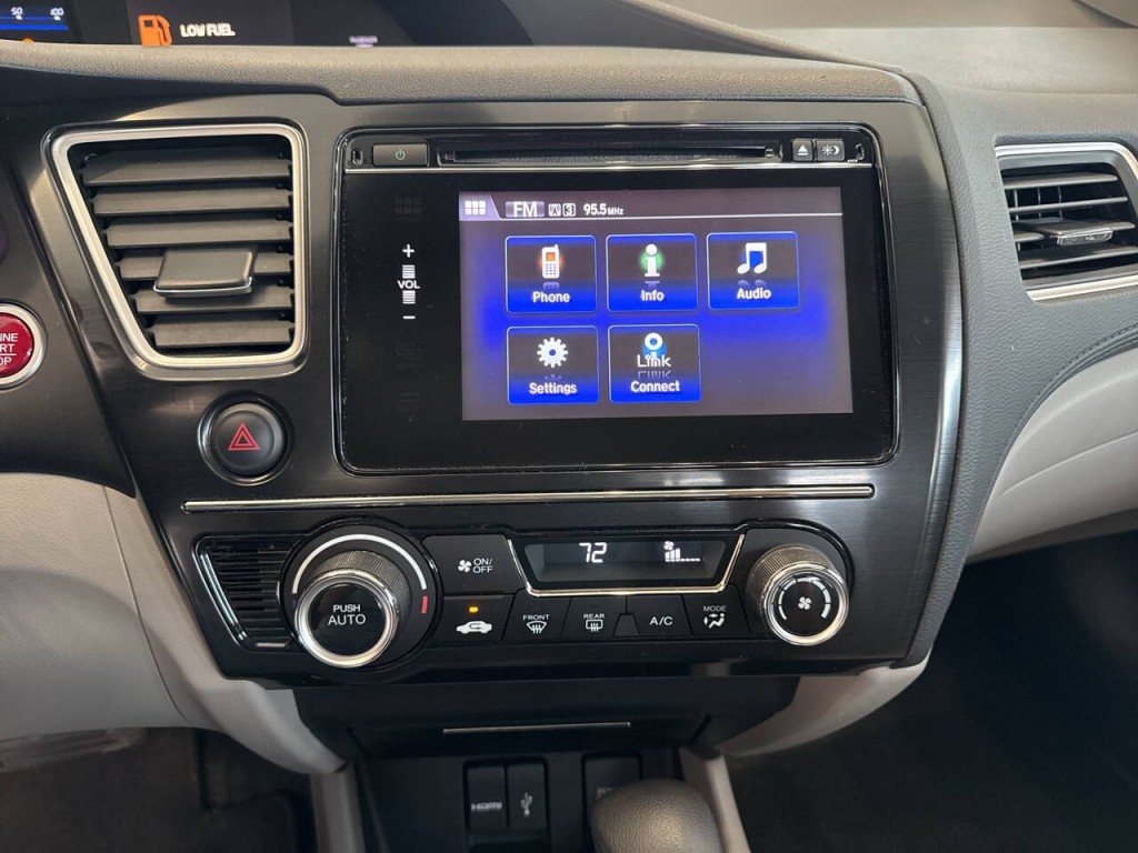 2015 Honda Civic Image 22