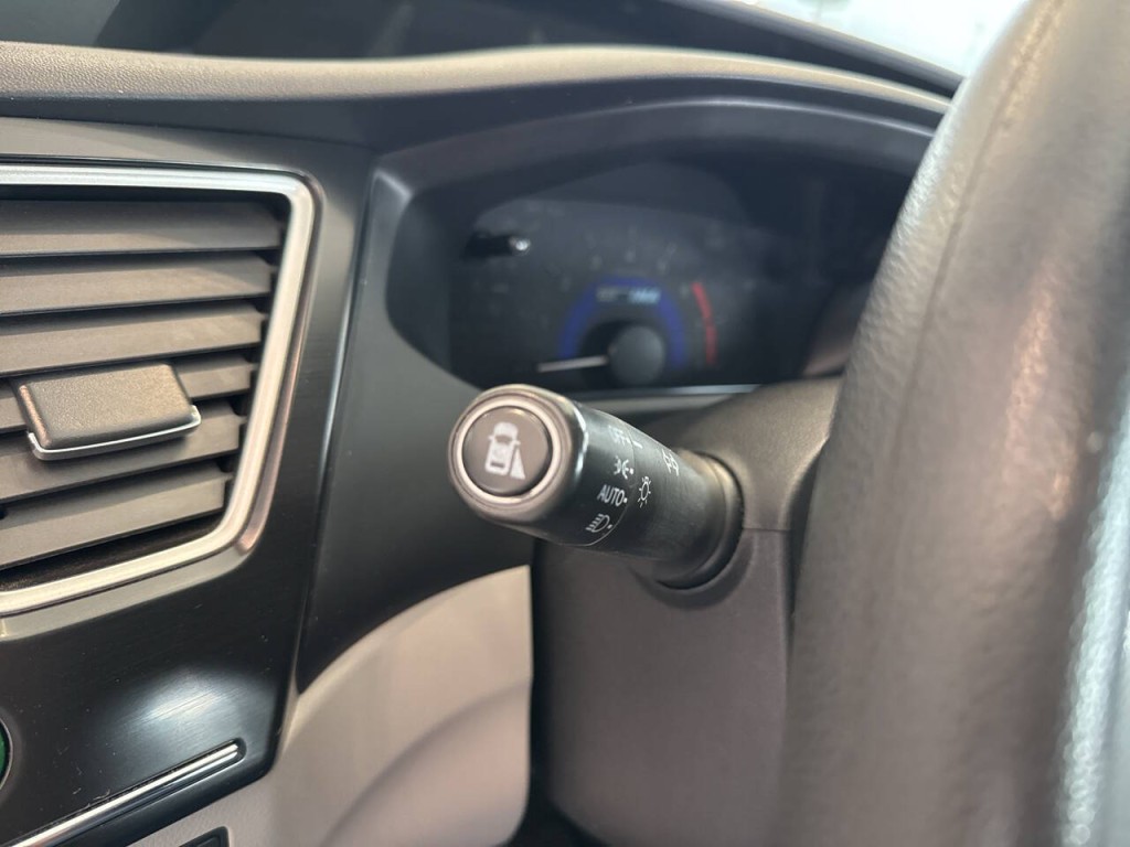 2015 Honda Civic Image 27