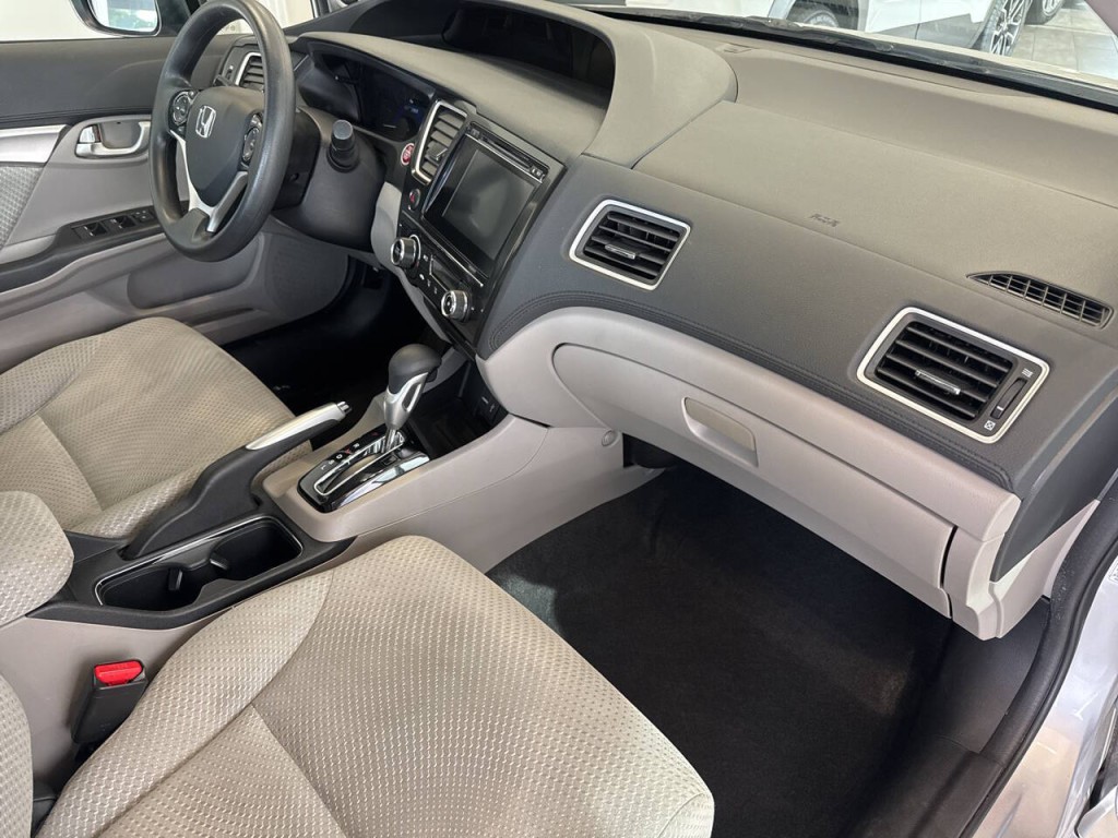 2015 Honda Civic Image 41