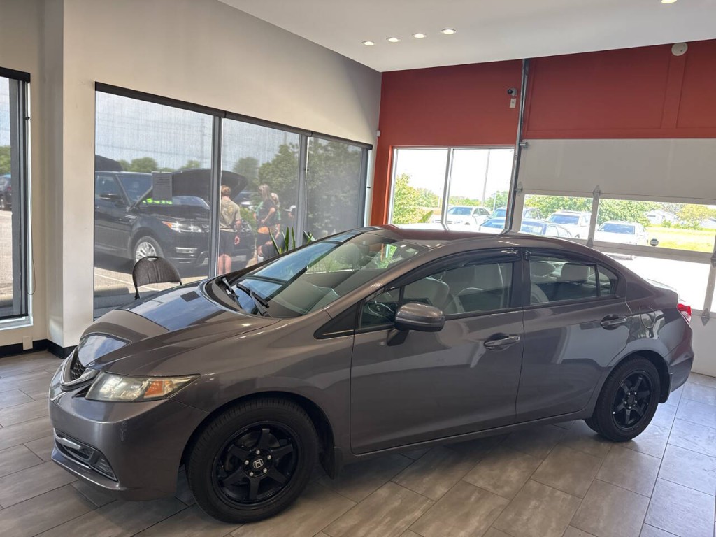 2015 Honda Civic Image 9