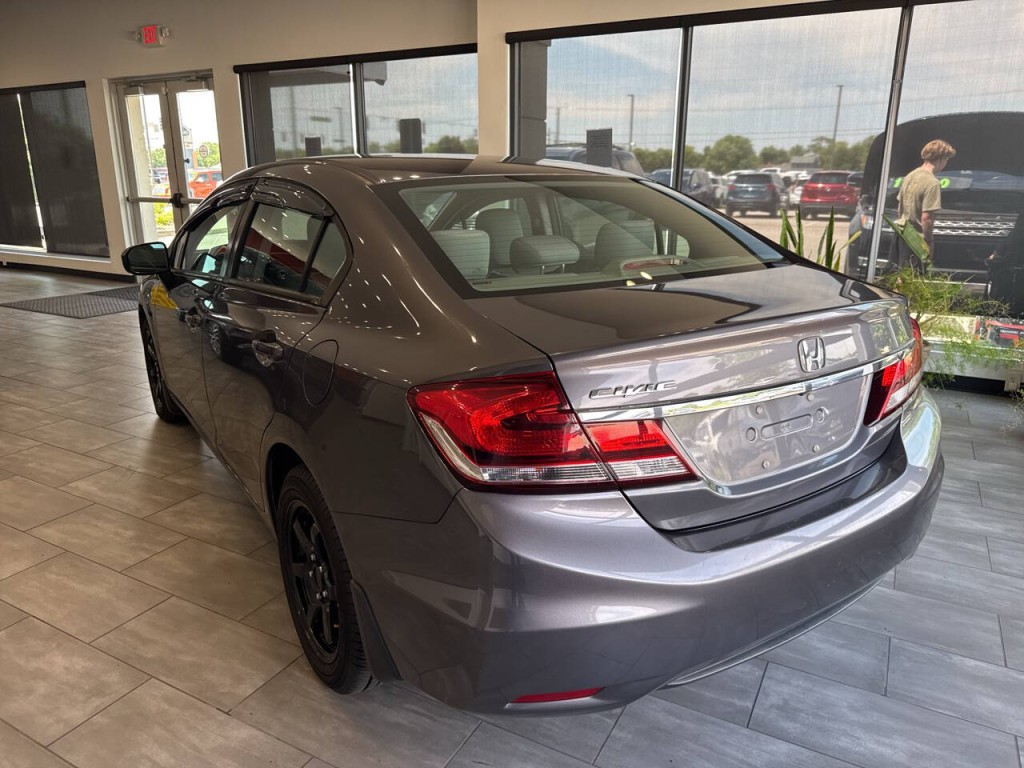 2015 Honda Civic Image 10