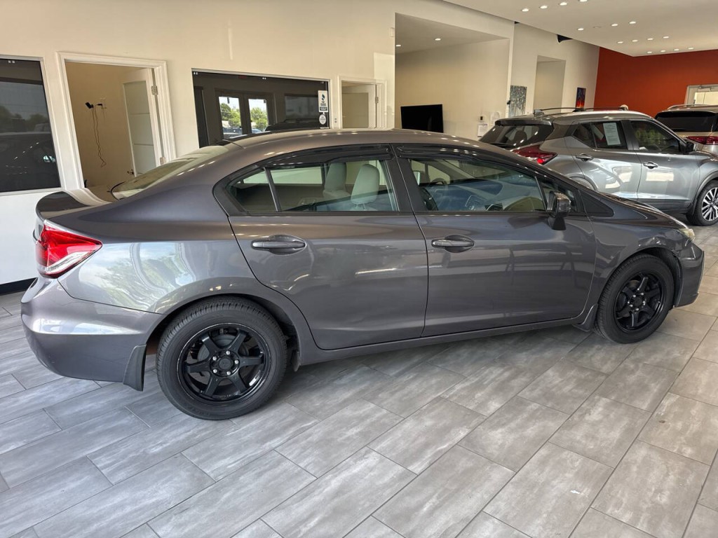 2015 Honda Civic Image 13