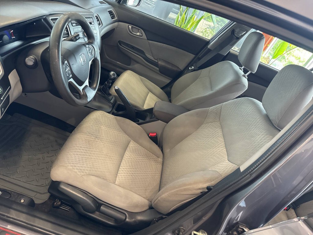 2015 Honda Civic Image 21