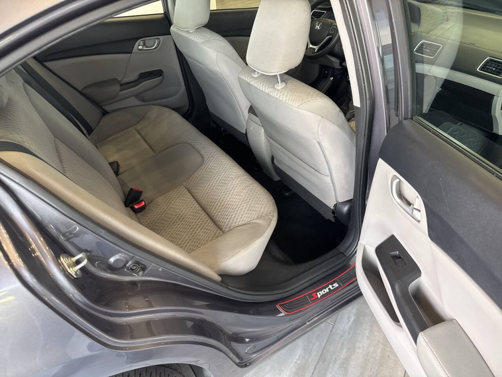 2015 Honda Civic Image 31