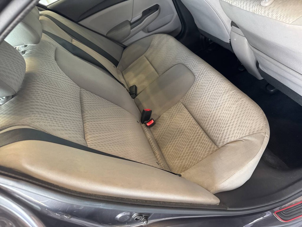 2015 Honda Civic Image 32