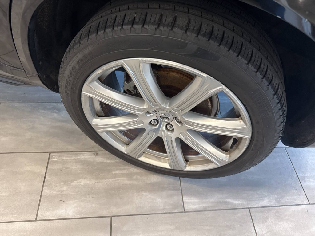 2018 Volvo XC90 Image 9