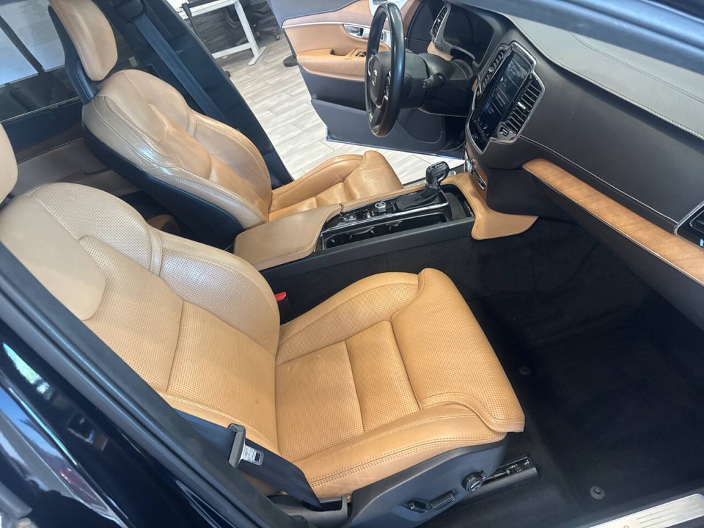 2018 Volvo XC90 Image 36
