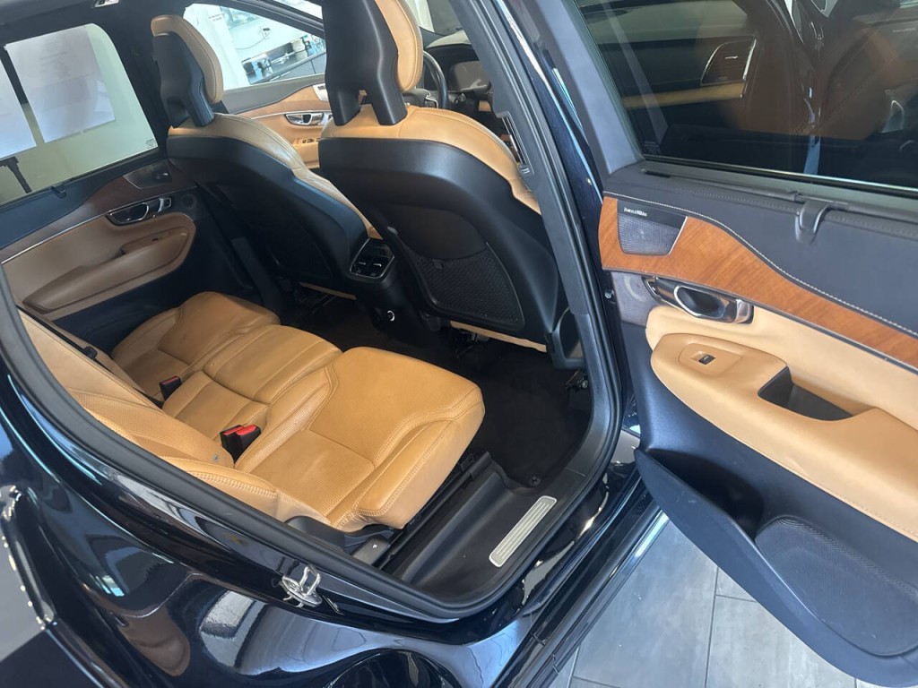 2018 Volvo XC90 Image 38