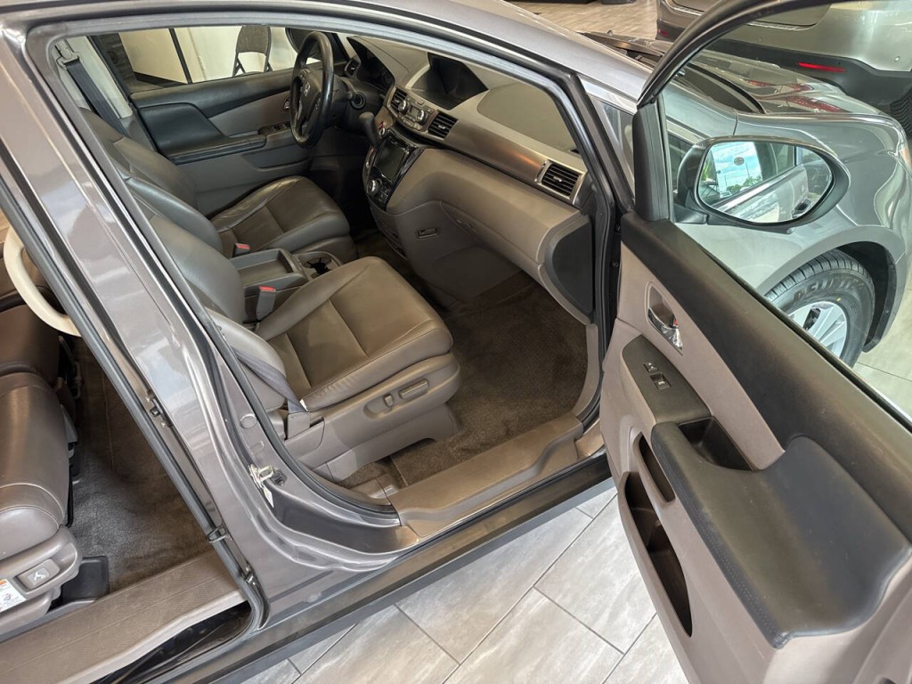 2014 Honda Odyssey Image 18