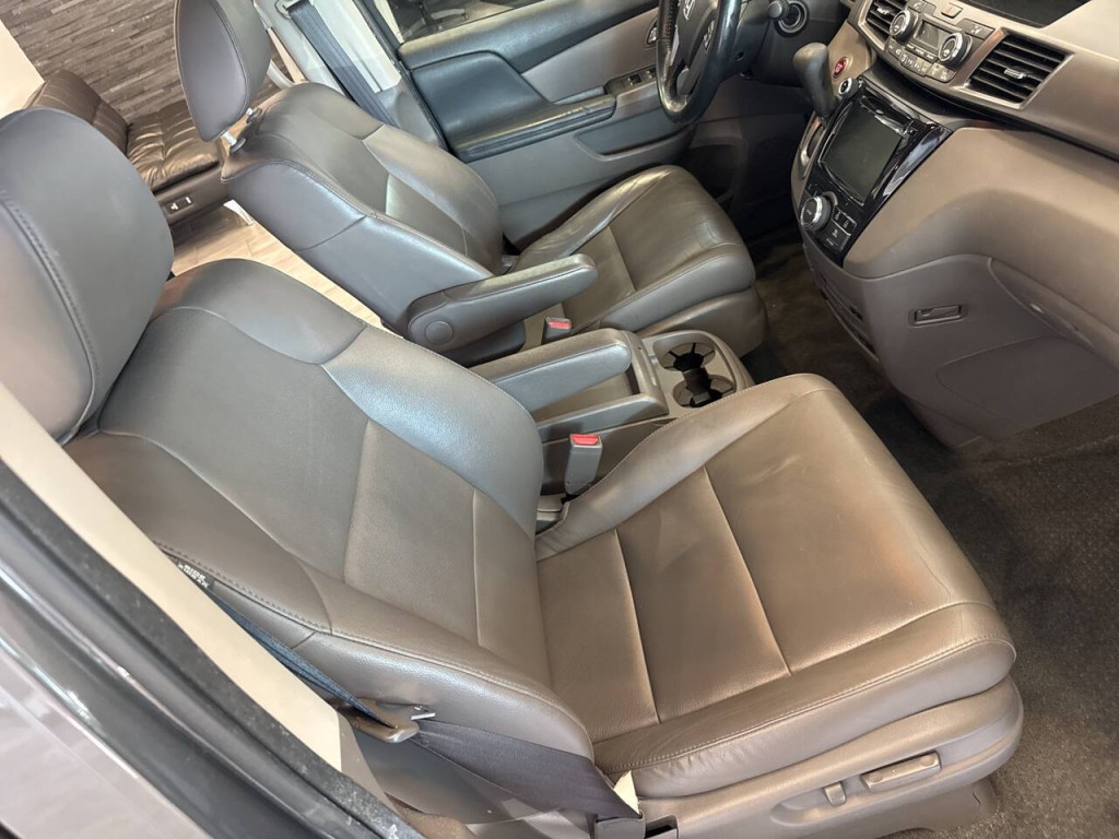 2014 Honda Odyssey Image 20
