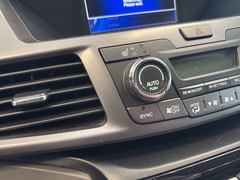 2014 Honda Odyssey Image 38