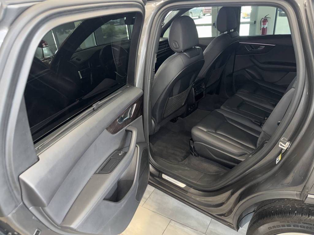 2023 Audi Q7 Image 15