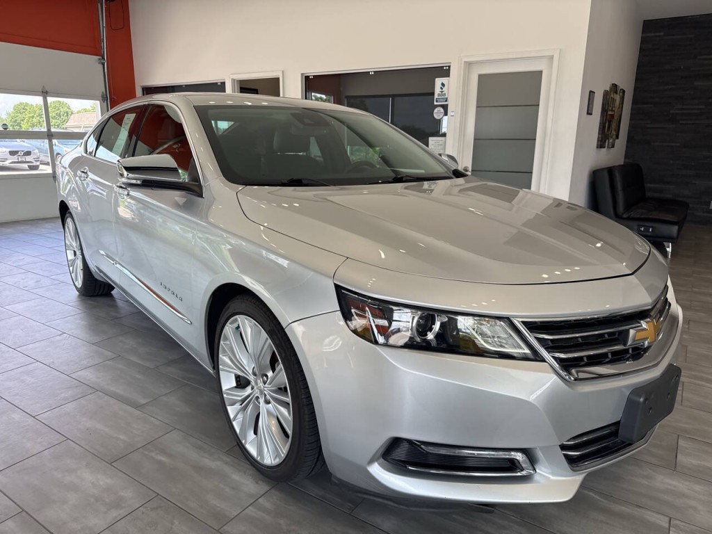 2017 Chevrolet Impala Image 2