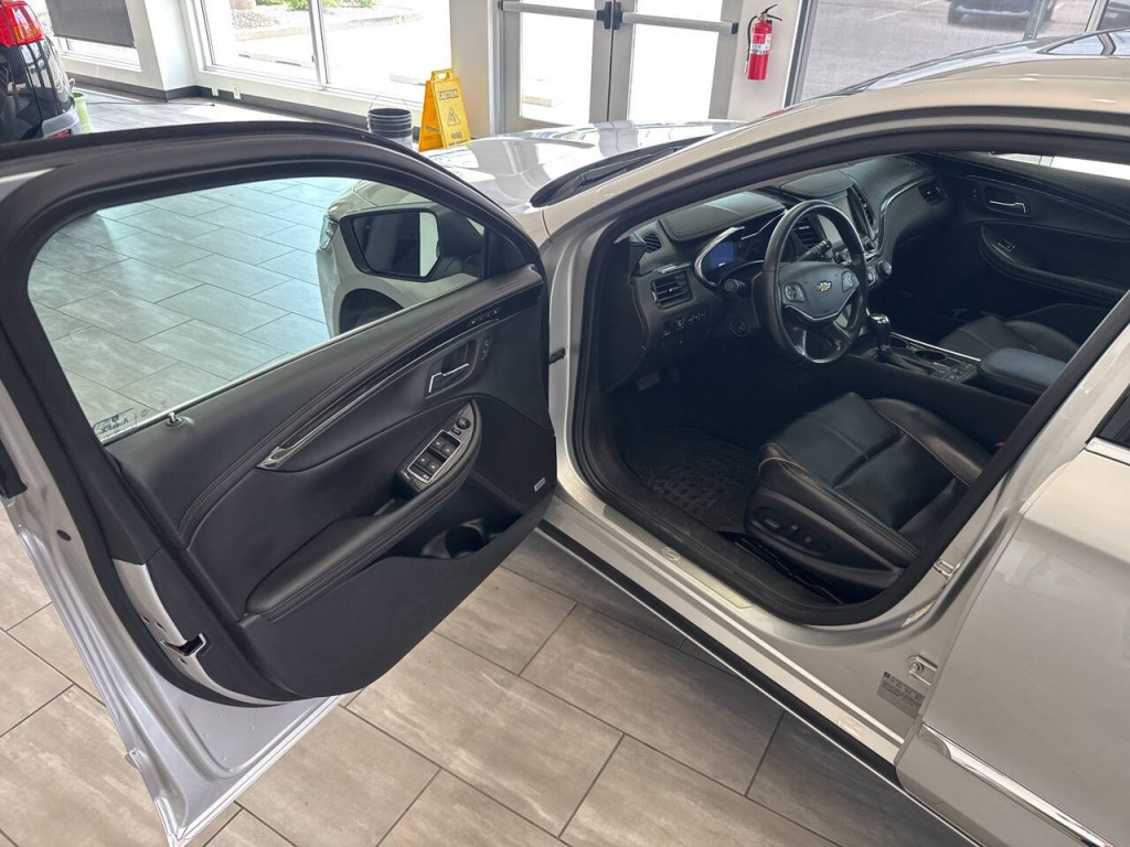 2017 Chevrolet Impala Image 17