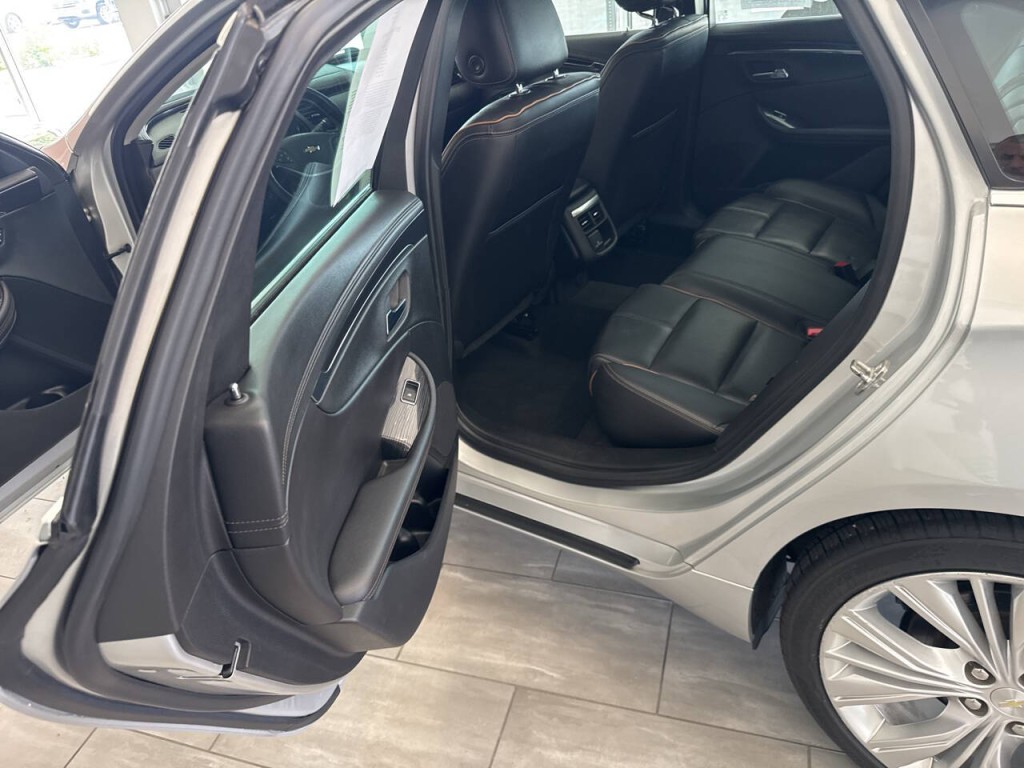 2017 Chevrolet Impala Image 23