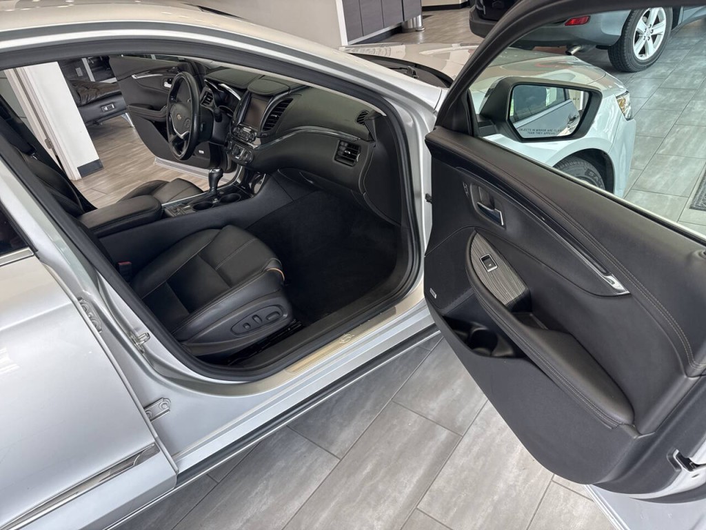 2017 Chevrolet Impala Image 27