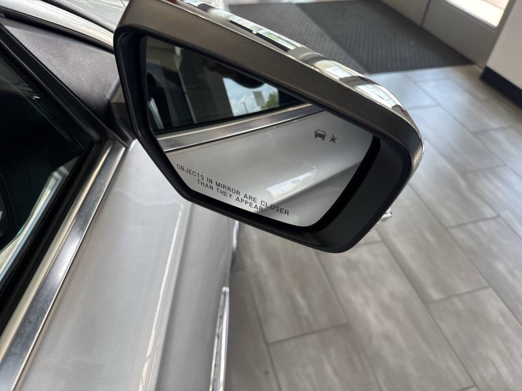 2017 Chevrolet Impala Image 32
