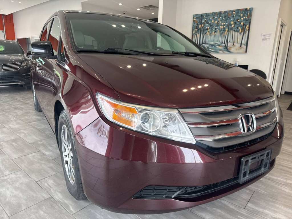 2012 Honda Odyssey Image 1