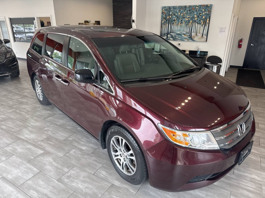 2012 Honda Odyssey Image 4