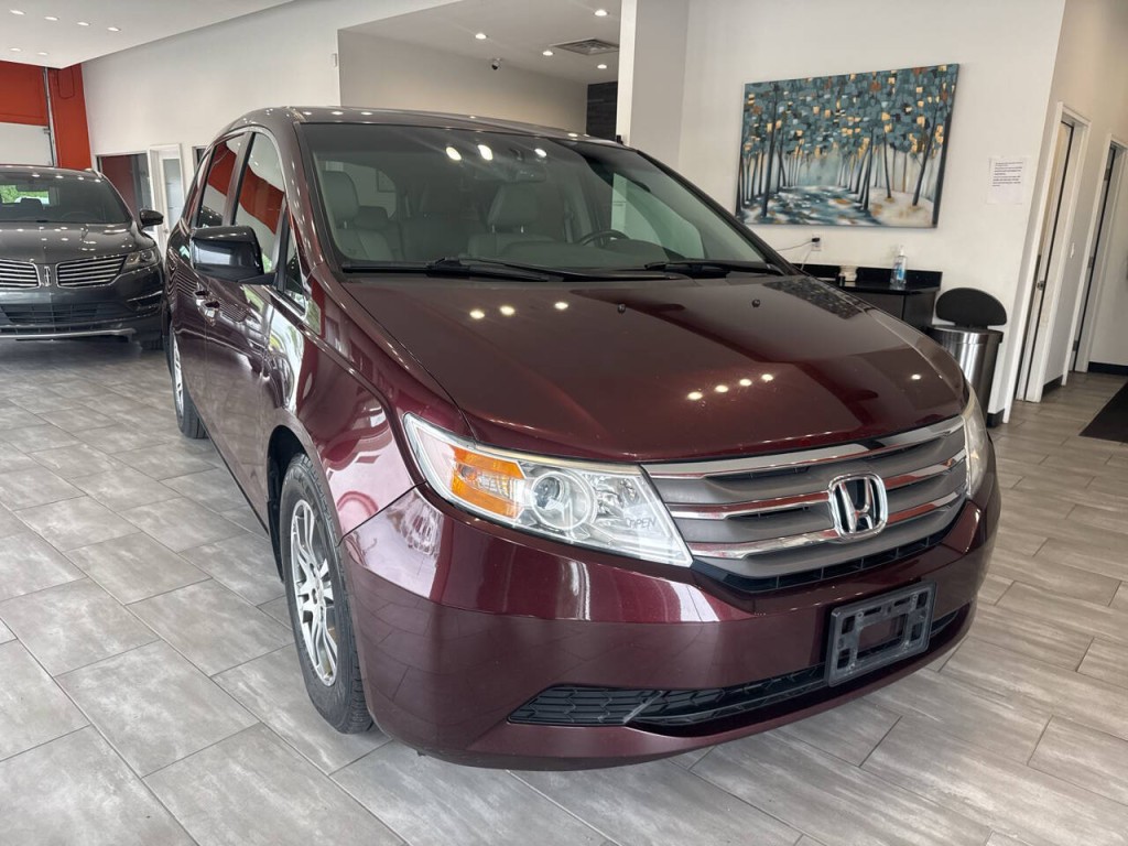 2012 Honda Odyssey Image 5