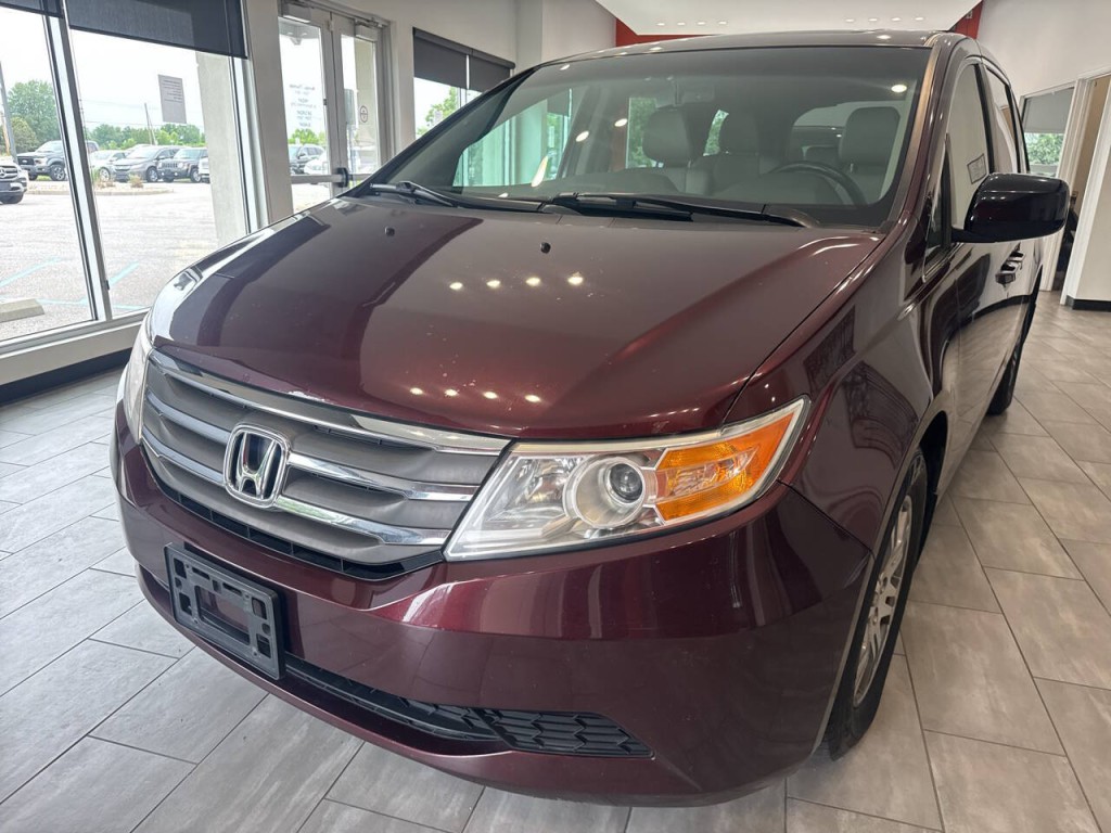 2012 Honda Odyssey Image 8