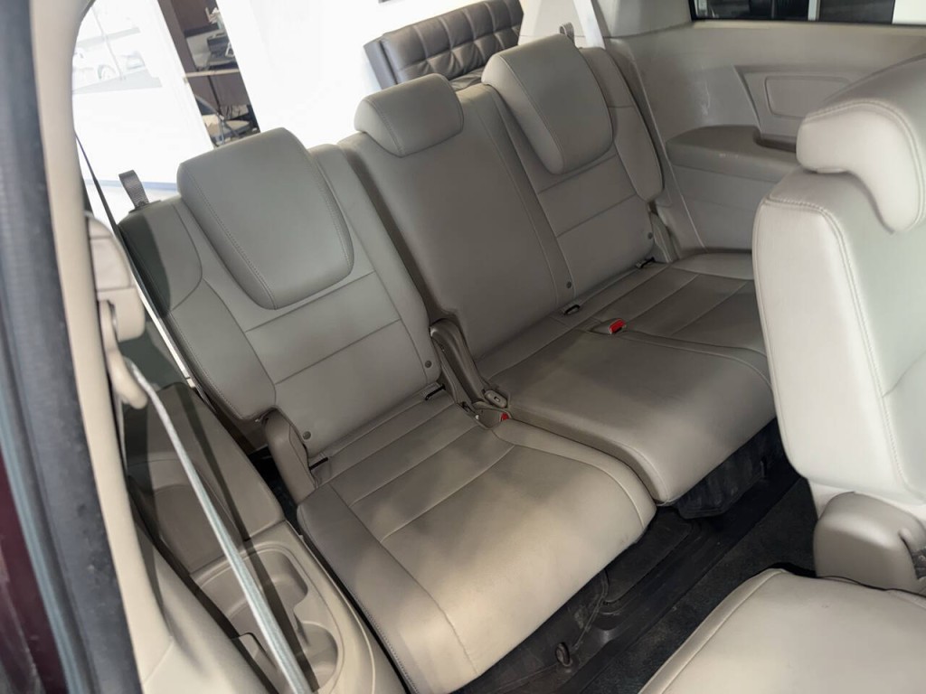 2012 Honda Odyssey Image 20