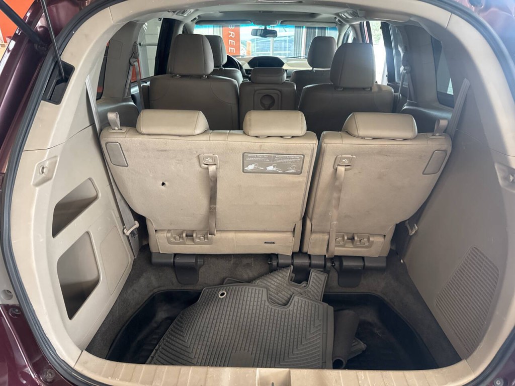 2012 Honda Odyssey Image 21