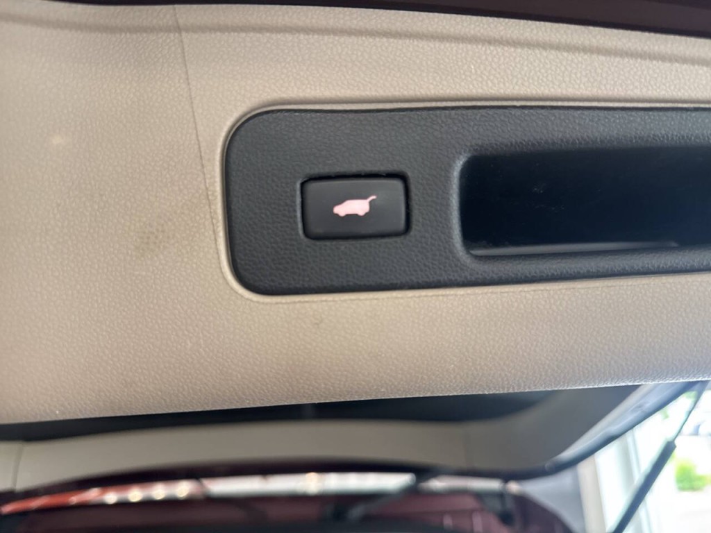 2012 Honda Odyssey Image 22