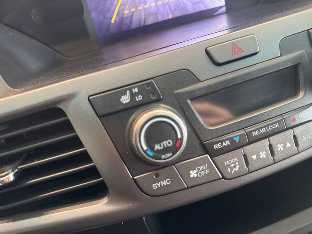 2012 Honda Odyssey Image 29
