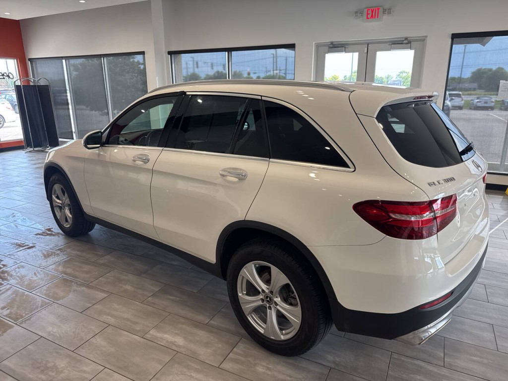 2018 Mercedes-Benz GLC-Class Image 10