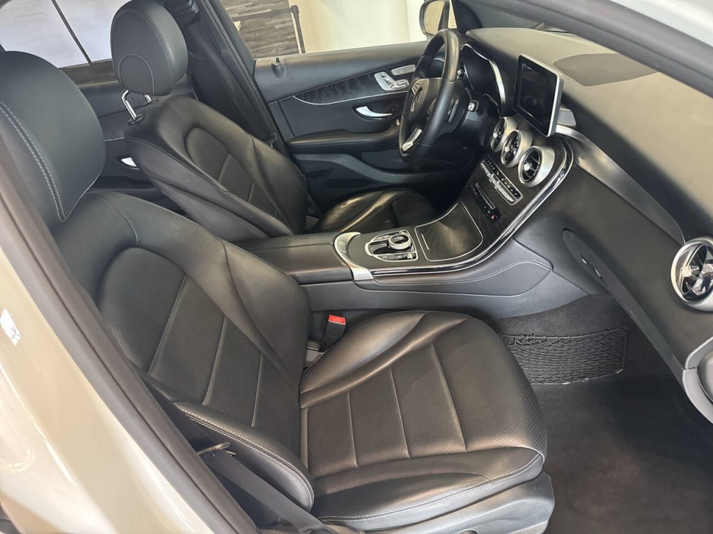 2018 Mercedes-Benz GLC-Class Image 20