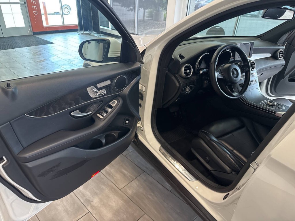2018 Mercedes-Benz GLC-Class Image 23