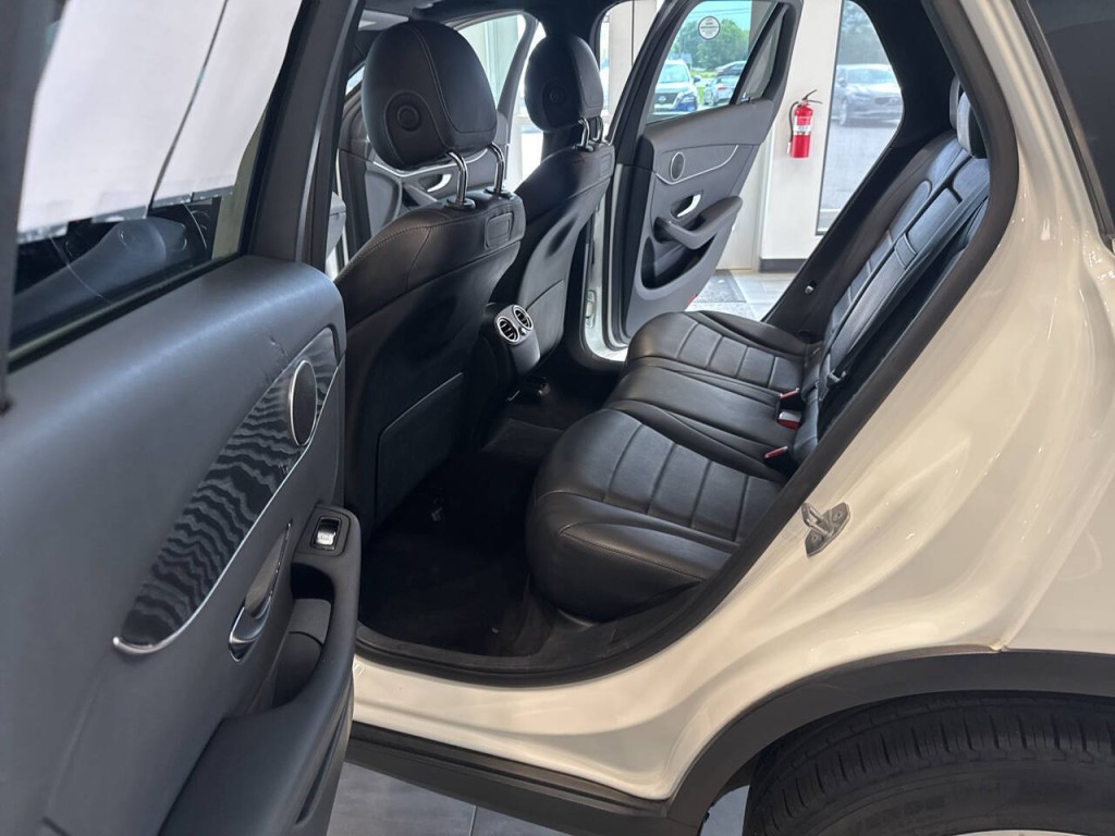 2018 Mercedes-Benz GLC-Class Image 25