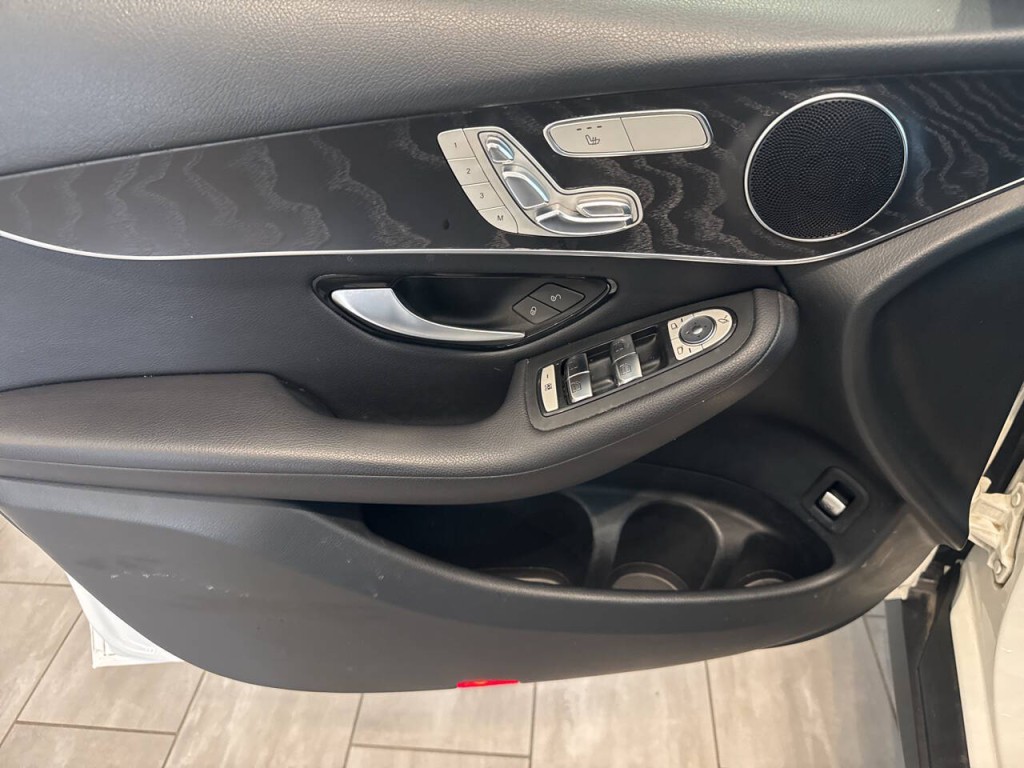 2018 Mercedes-Benz GLC-Class Image 28