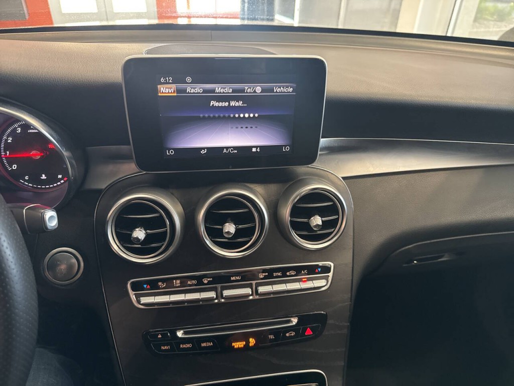 2018 Mercedes-Benz GLC-Class Image 33