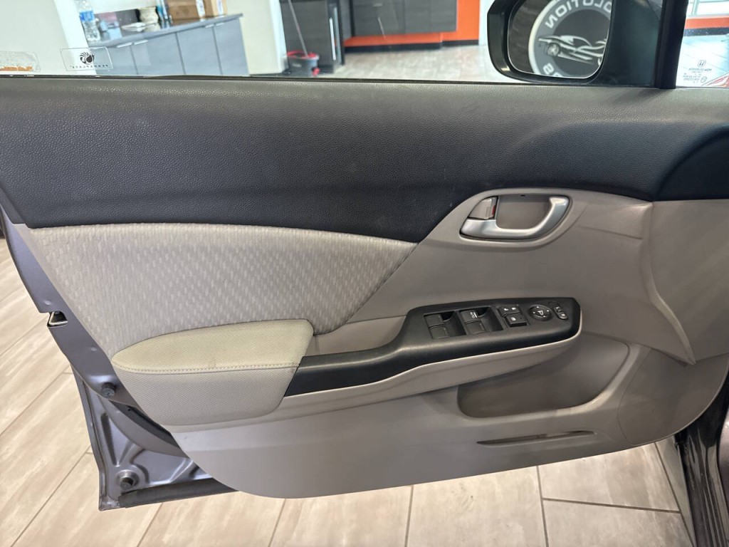 2014 Honda Civic Image 12