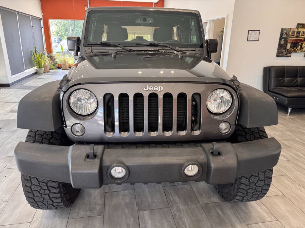 2017 Jeep Wrangler Unlimited Image 3